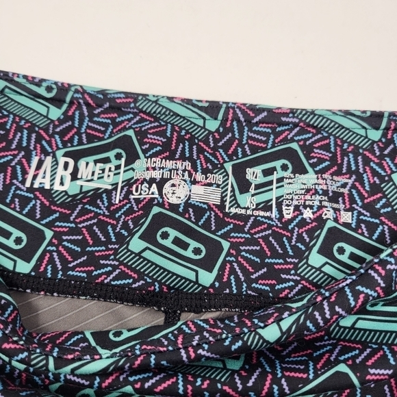 IAB MFG 3 inch No Ride Cassette Workout Shorts women's size 4 XS - Picture 3 of 10